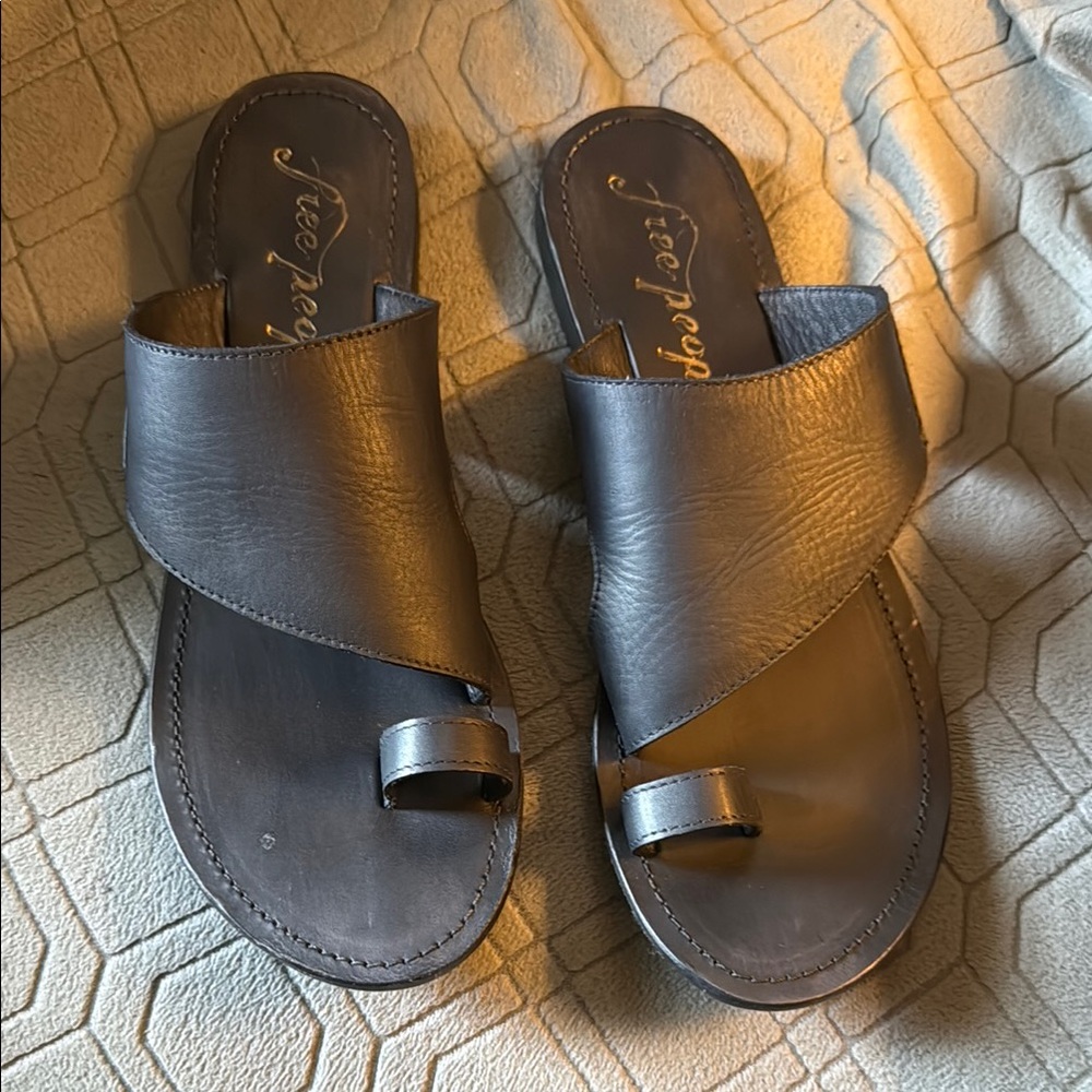 Free People black Leather Sandals